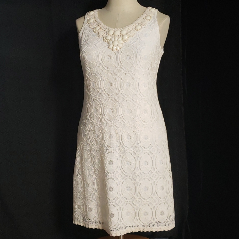 Dressbarn Beautiful Cream Crochet Lace Dress w/Cream Faceted Embellishme…